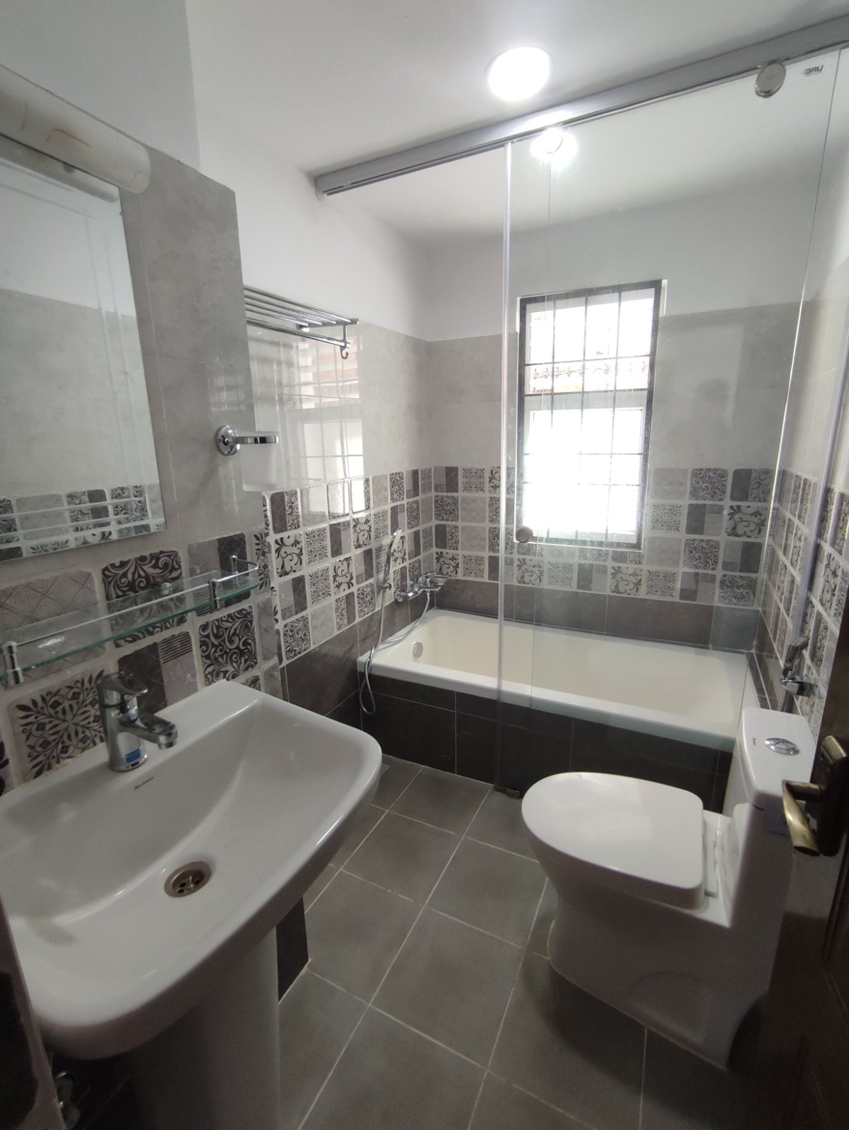 Gallery Image 7